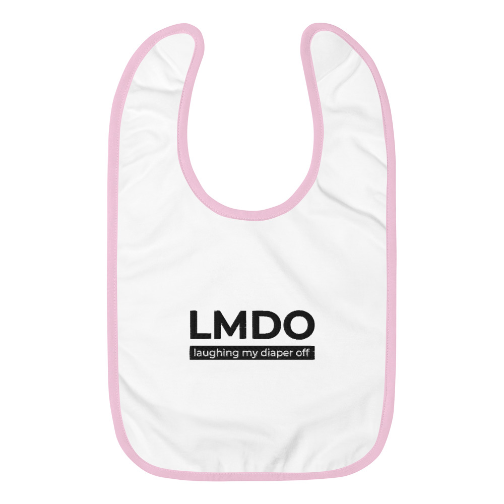 embroidered-baby-bib-white-pink-5fe19f1ddf989.jpg